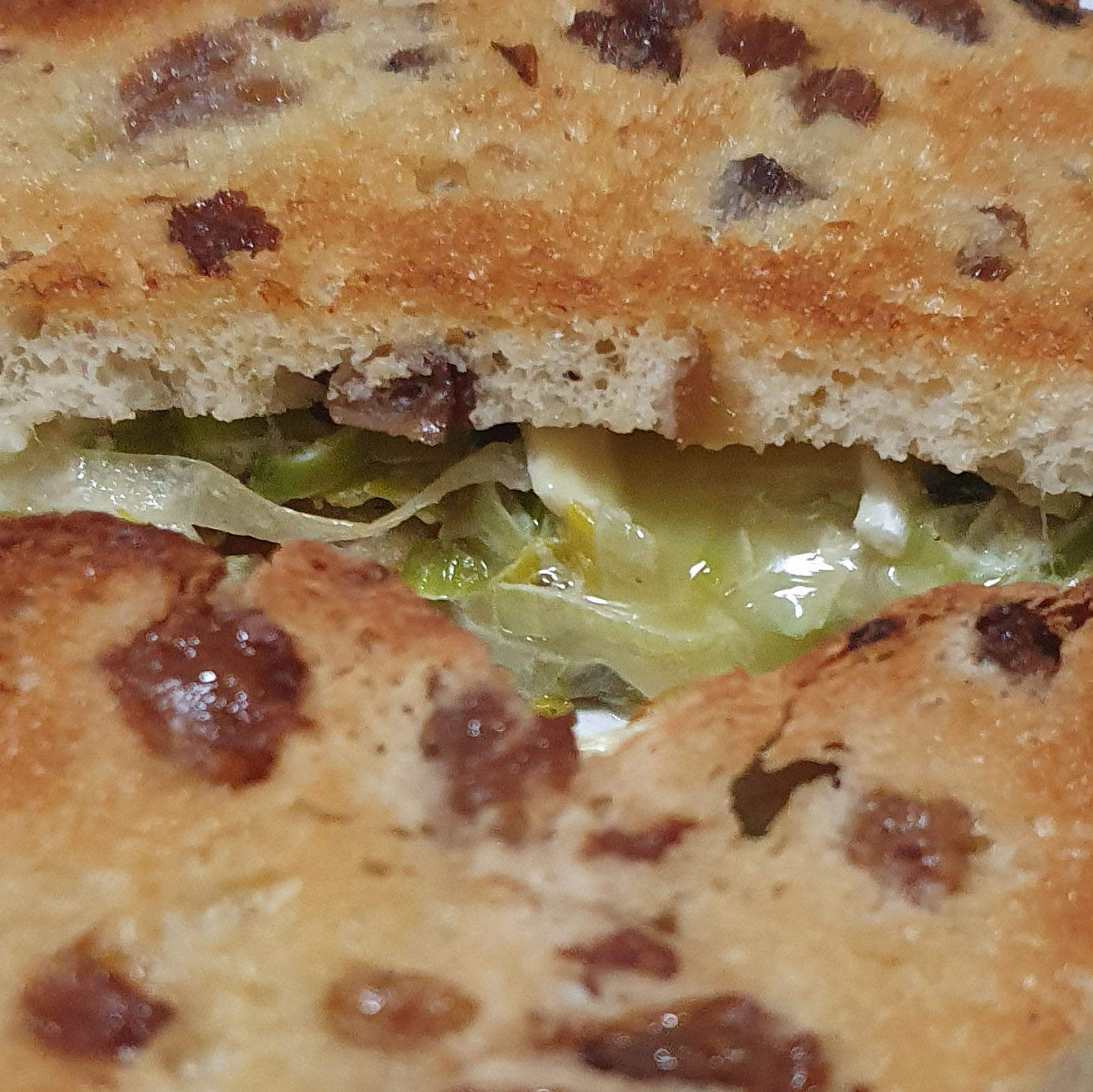 Cheesemelt mit Rosinenbrot